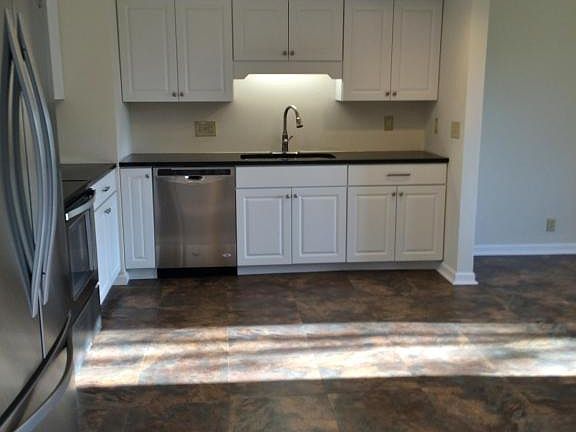 5th image of 553 O'Brien Dr
