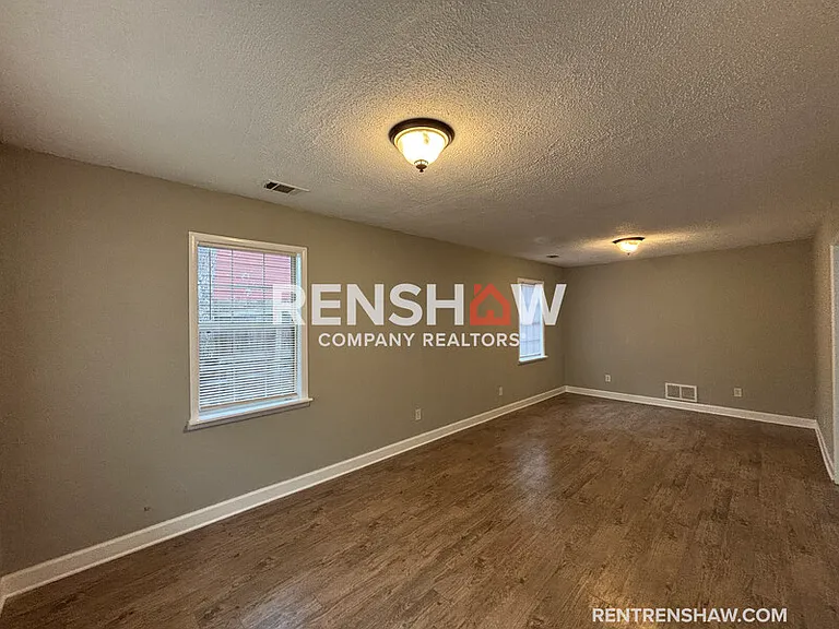 1488 Abernathy Rd — Photo 6