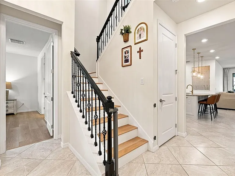 12846 Payton St — Photo 5