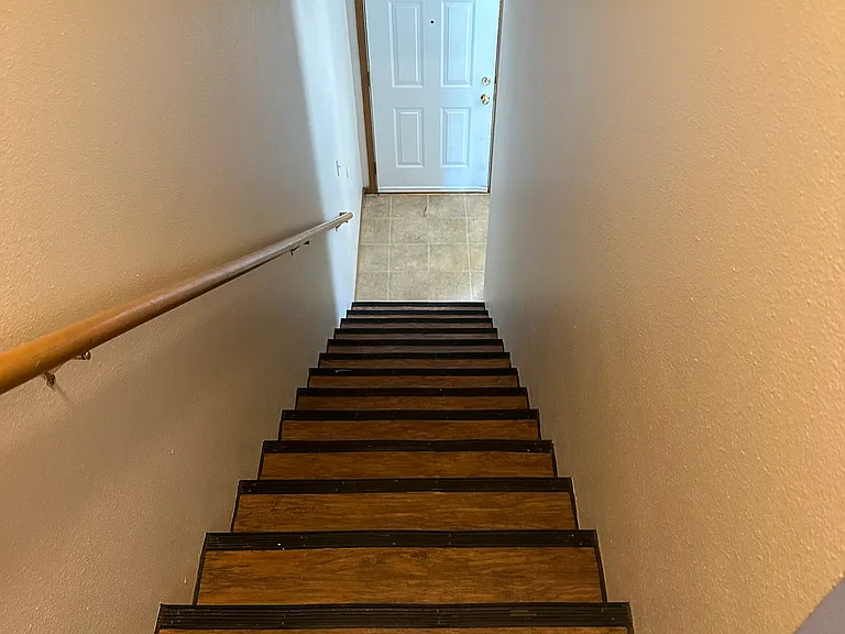 223 N Clinton St #4 — Photo 12
