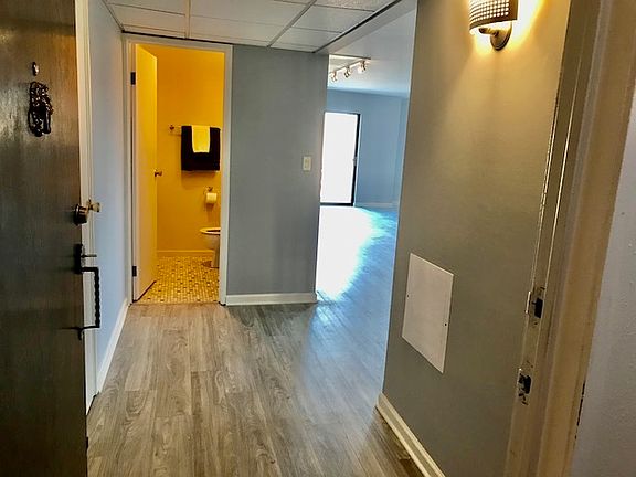 5th image of 9395 Landings Ln #501-DES