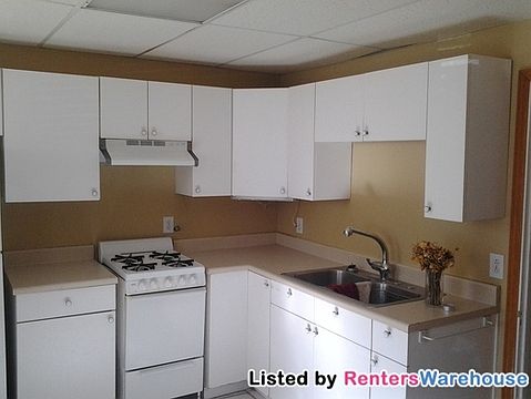 2nd image of 1753 Marshall Ave APT 3