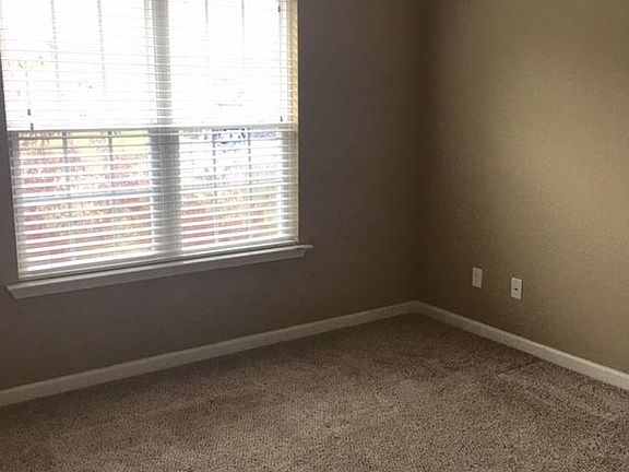 5th image of 8827 Campaldino Ave