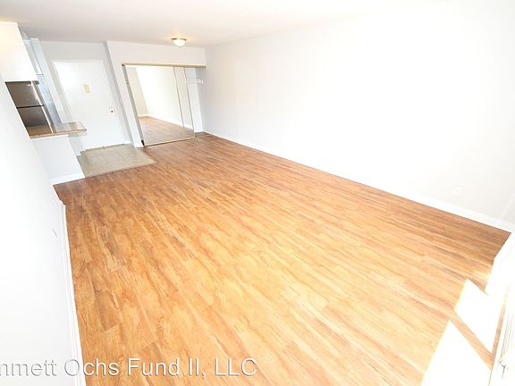 3rd image of 418 Pier Ave APT 208