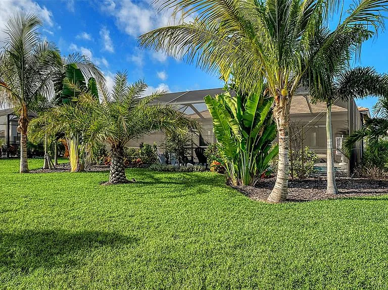 5225 Blue Crush St — Photo 42