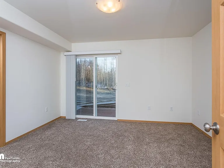 2454 W Ben Hogan Ave — Photo 4