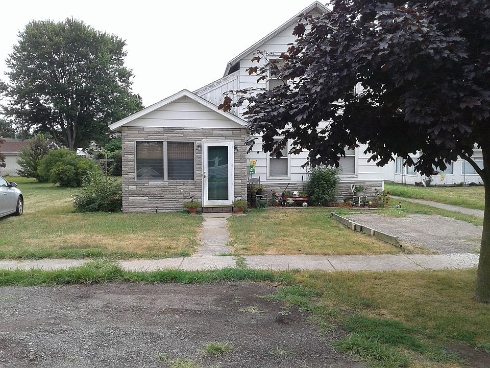 1st image of 365 Park St