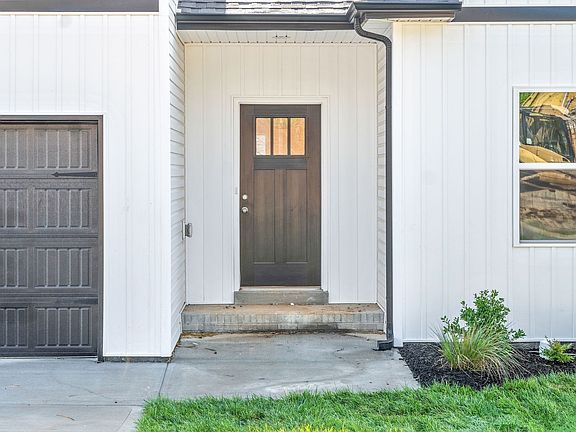 2nd image of 363 Pinkston Ct