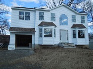 42 Essex Rd, Parsippany, NJ 07054