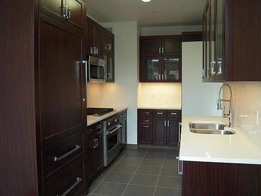 Rented by Sotheby's International Realty | media 29