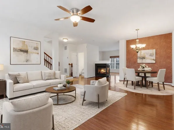 4477 Beacon Grove Cir #B, Fairfax, VA 22033