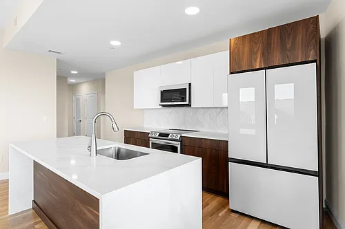 16 Taber St #305 Photo 1