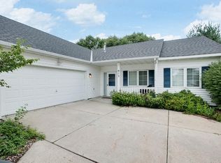 913 Spruce St, Farmington, MN 55024