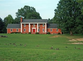 17301 Templeton Rd, Disputanta, VA 23842