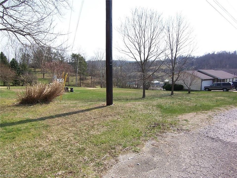 2nd image of 37 Manor Ln