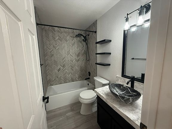 4th image of 7180 Shoreline Dr Unit 5314