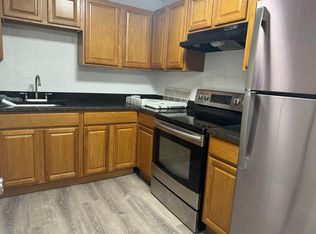 23 Hemans St, Worcester, MA 01605