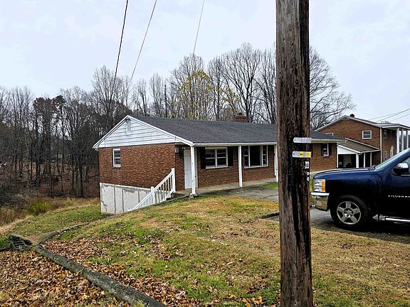 5th image of 3511 Longview Dr