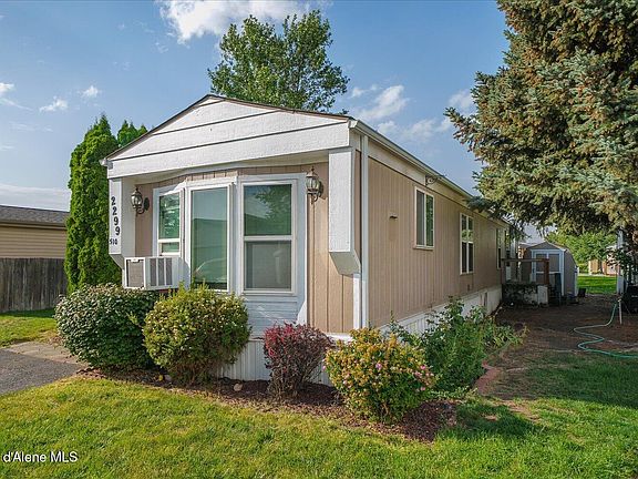 4th image of 2299 W Merlyn Way