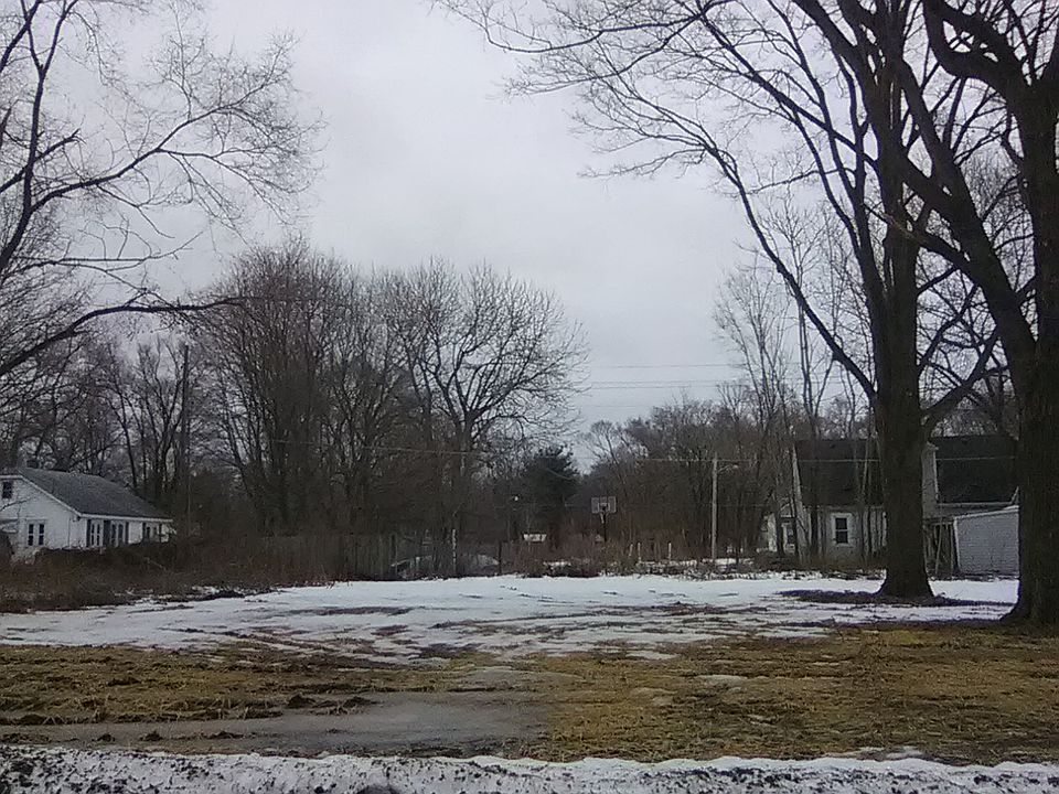 1st image of 1057 Thomas Ave