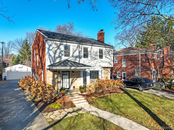 13312 Ludlow Ave, Huntington Woods, MI 48070