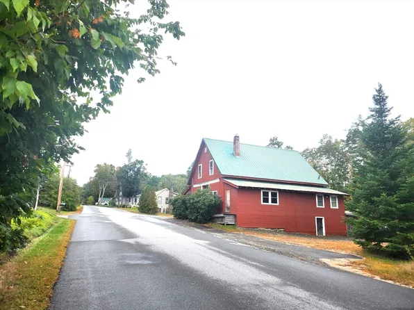 99 W Main St, Rindge, NH 03461