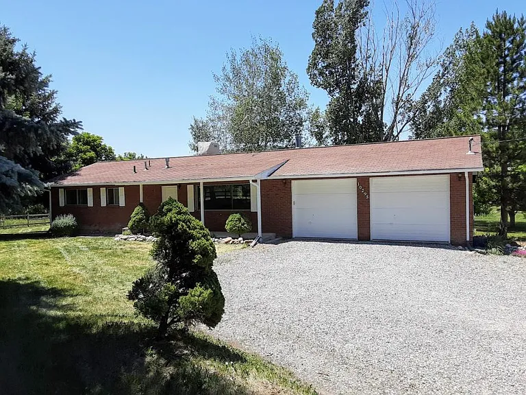 10295 S Highway 165 — Photo 17