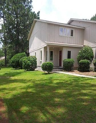 3rd image of 17 Woodrum Pl