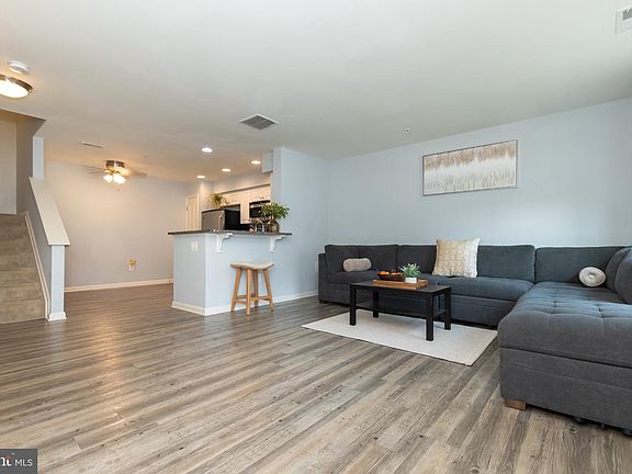 5th image of 6519 Dundee Dr Unit 252