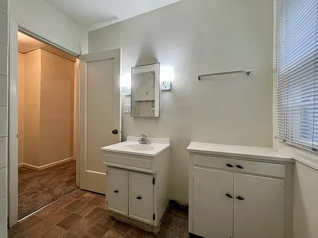 610 Washington St #4 — Photo 9