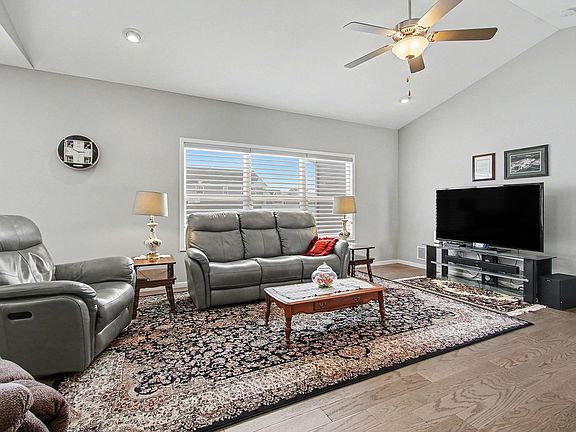 5th image of 6593 Timberwood Ave