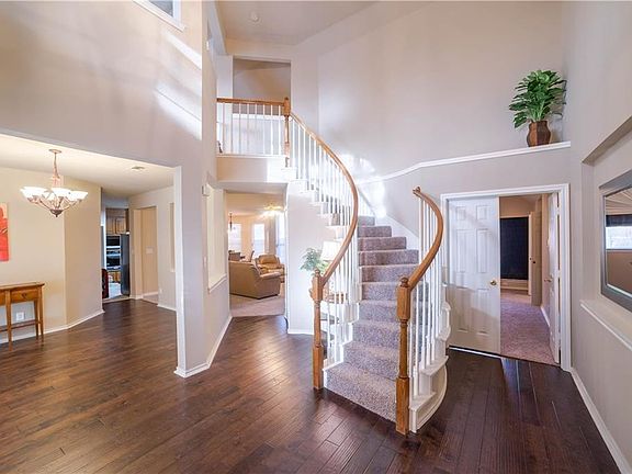 5th image of 8500 Falconet Cir