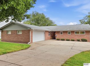 450 N 7th St, Arlington, NE 68002