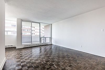 3rd image of 478 Pearl St #1603