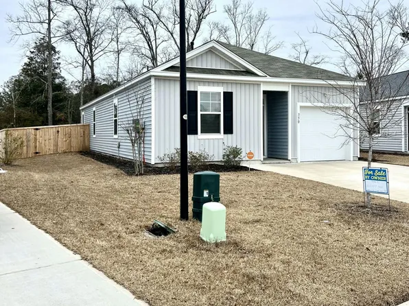 350 Feldspar Ln, Ladson, SC 29456