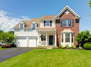 6558 Hermitage Dr, Westerville, OH 43082