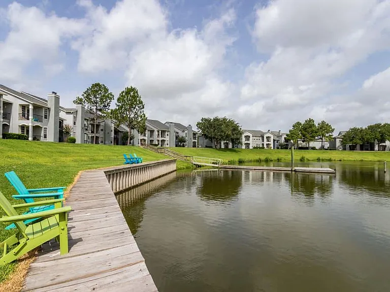 Signature Point Apartment Homes — Photo 7