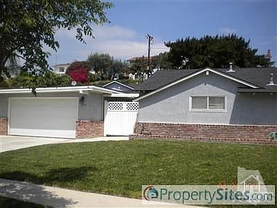 2nd image of 5775 Bays St