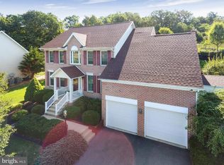 524 Fern Ln, Chambersburg, PA 17202