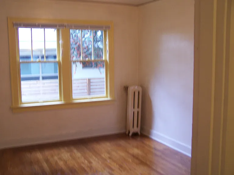 1705 E Howell St #9 — Photo 2