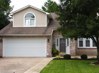 236 Pinehurst Ct, Lexington, KY 40505