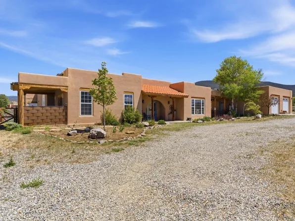 1127 Calle Del Oso, Taos, NM 87571