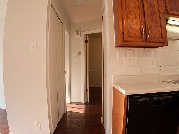 4th image of 432 Golden Valley Dr