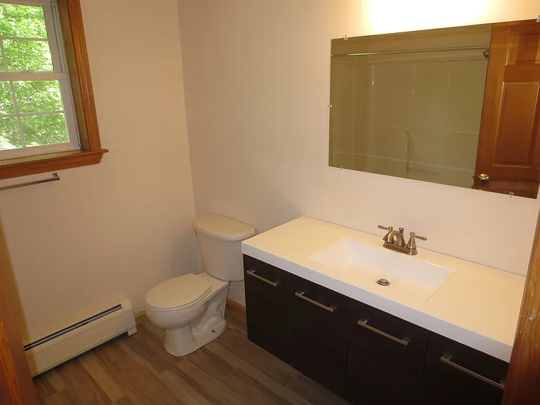 26 Rosewood Dr #4 — Photo 12