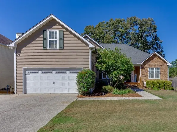 3539 Friendship Farm Dr, Buford, GA 30519
