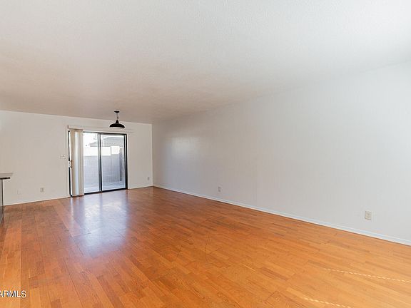 4th image of 5106 N 17TH Avenue #4