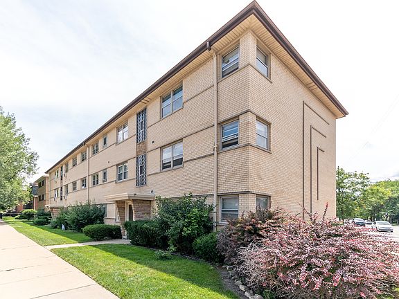 2nd image of 4915 N Central Ave APT 1