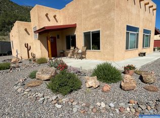 15 Poncho Rd, Mimbres, NM 88049