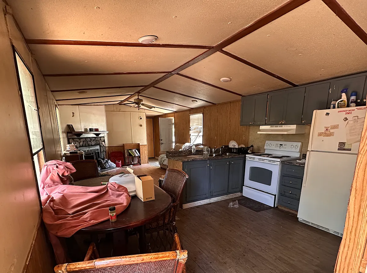 Building Photo - 117 N Sandy Ridge Dr