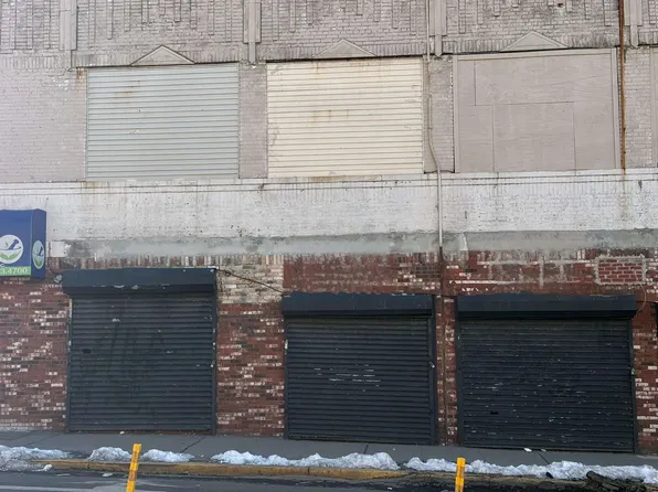 81 Monticello Avenue image 1 of 9